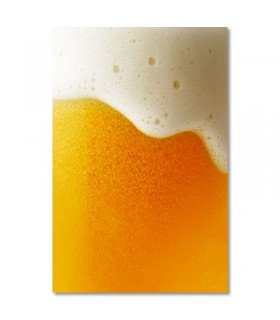 Cuadro cerveza dorada con espuma refrescante