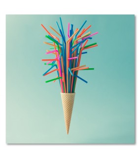 Cuadro cono con pajitas coloridas