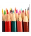 Cuadro papeleria lapices de colores en primer plano